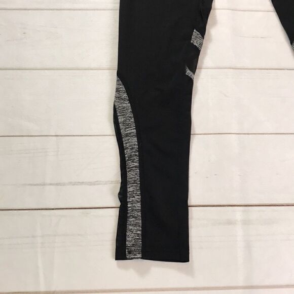 YiTong Mesh Leggings   - Picture 3 of 13